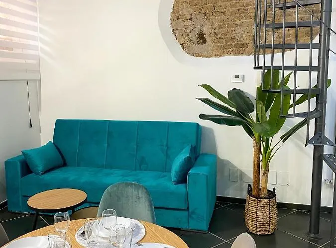 23 Scalini Renella Apartament