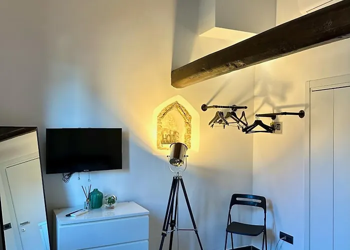 23 Scalini Renella Apartament